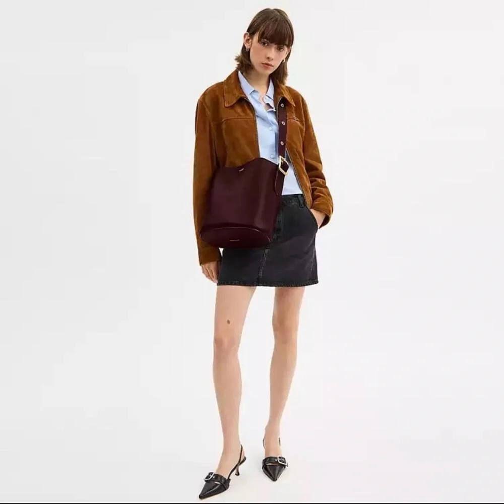 Coach Bleecker Bucket Bag & Pouch in Brass/Merlot Natural Grain Leather NWT - Picture 9 of 16